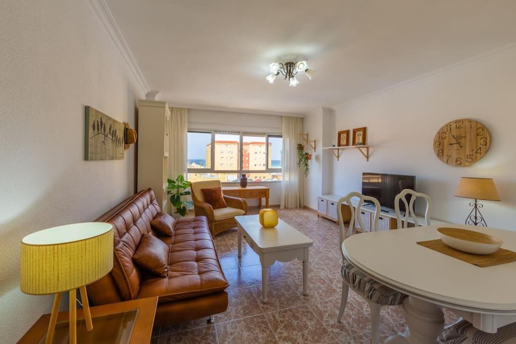Apto Impecable Vistas Al Mar Apartamento